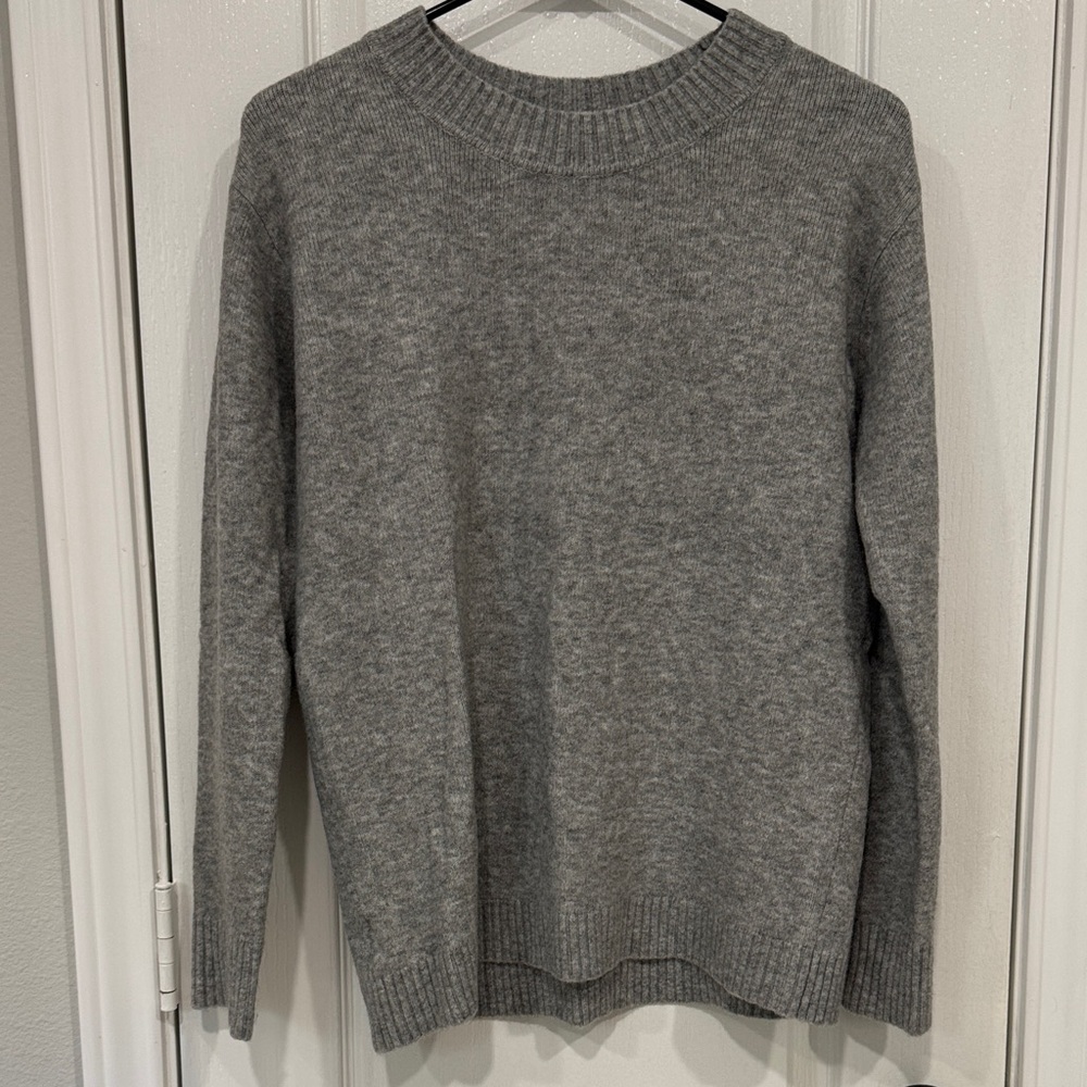 Women’s Crewneck Sweater